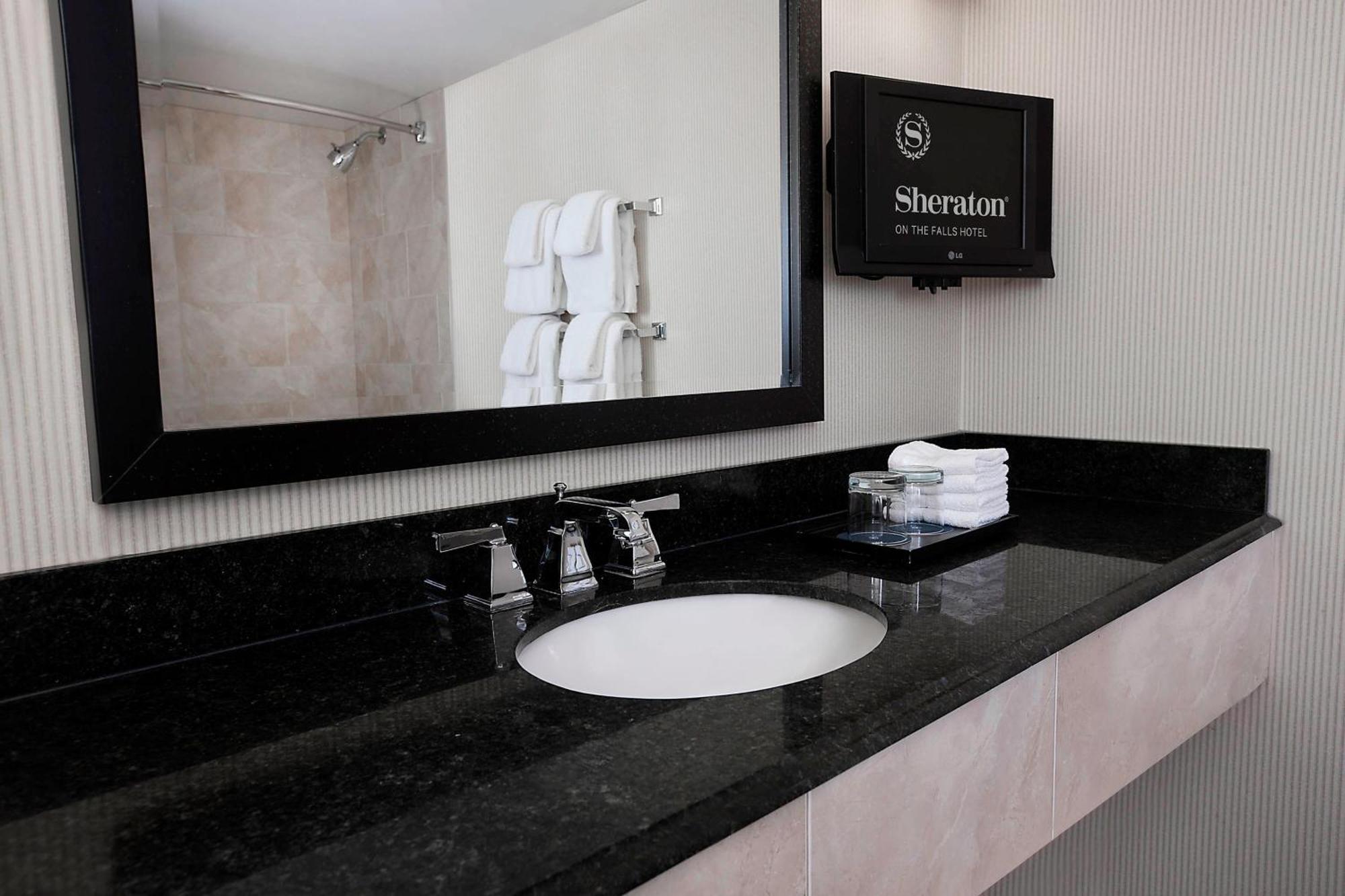 Hotel Sheraton Fallsview 4*